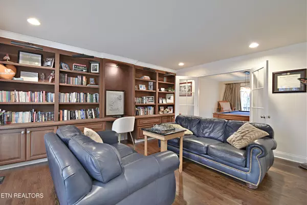 Knoxville, TN 37934,233 Baltusrol Rd