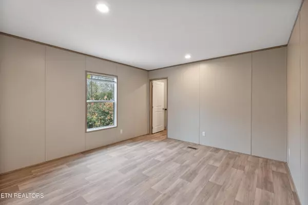 Knoxville, TN 37920,5407 Bland LN