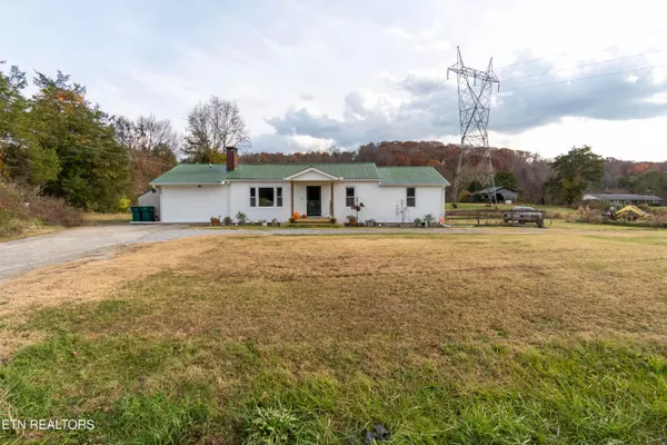 1055 Hines Valley Rd, Lenoir City, TN 37771