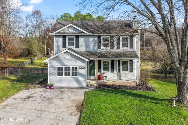 Knoxville, TN 37909,7306 Bennington DR