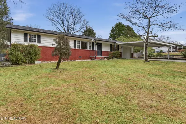 Knoxville, TN 37912,5716 Scenichills Rd