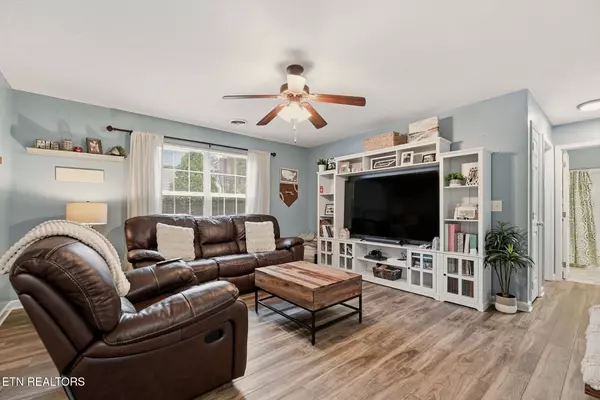 Knoxville, TN 37918,1621 Maple View WAY #30E