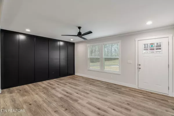 Blaine, TN 37709,503 Pine St