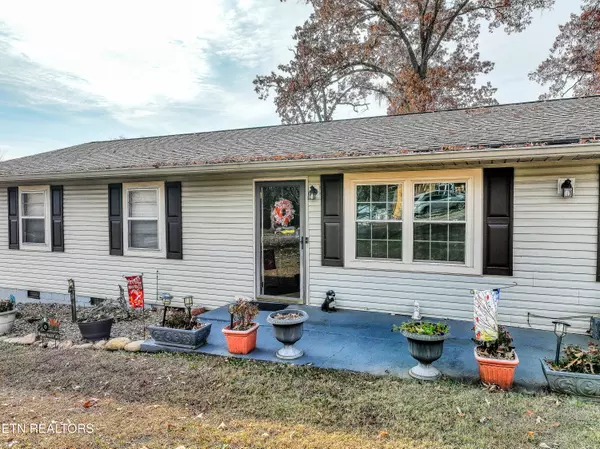 Maryville, TN 37801,923 Panorama DR