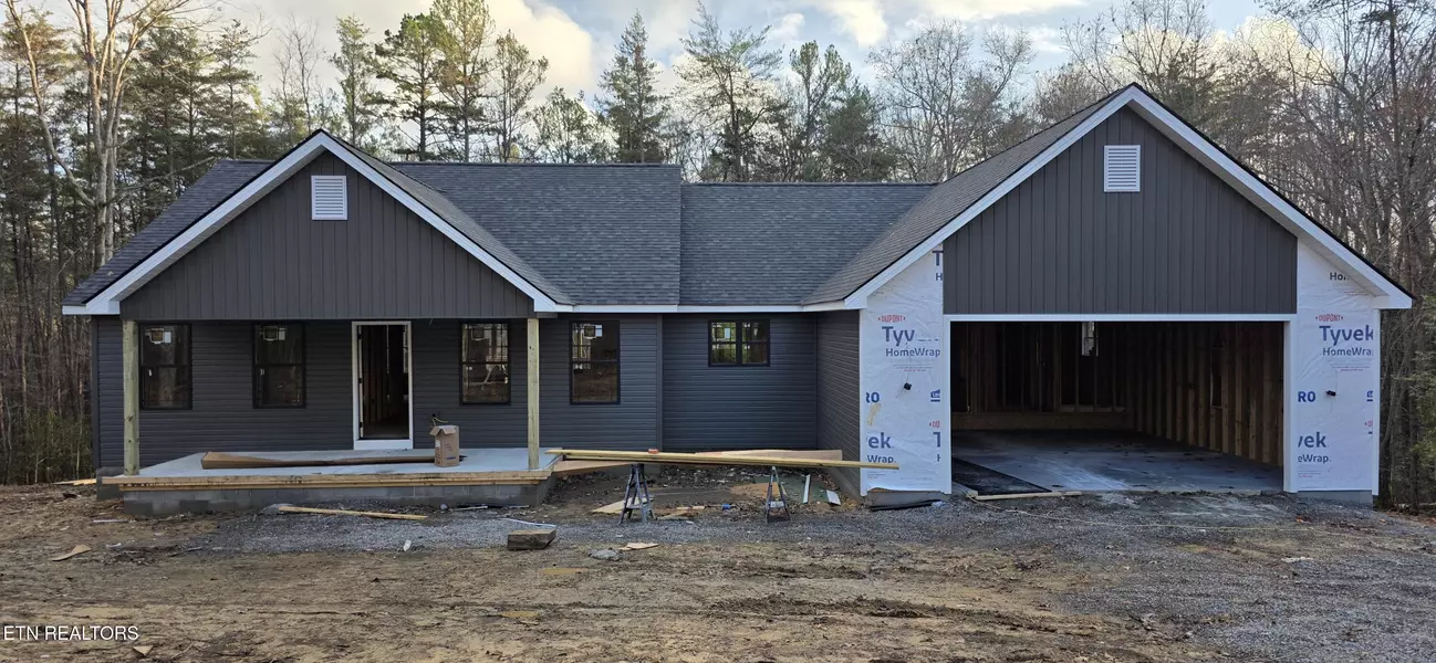 323 Cumberland Cove Rd, Monterey, TN 38574