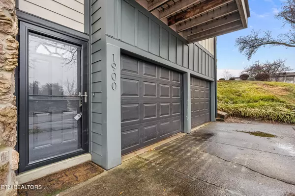 Knoxville, TN 37920,1900 Cherokee Bluff DR