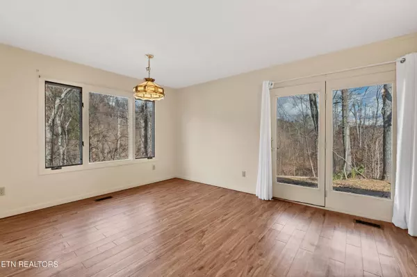 Gatlinburg, TN 37738,330 Jackson Rd