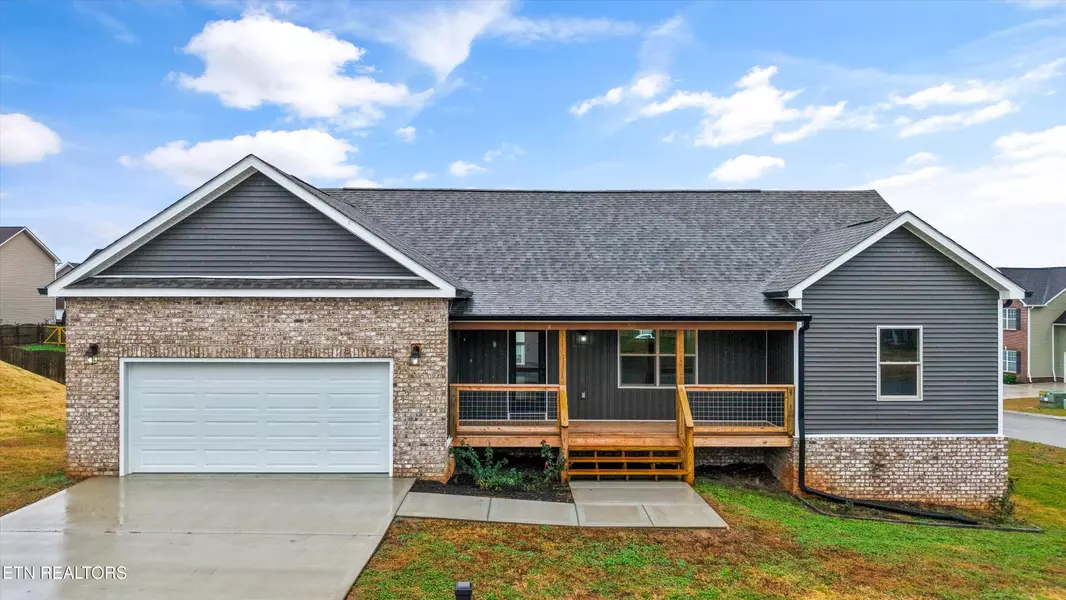 2785 Vista Meadows LN, Sevierville, TN 37876