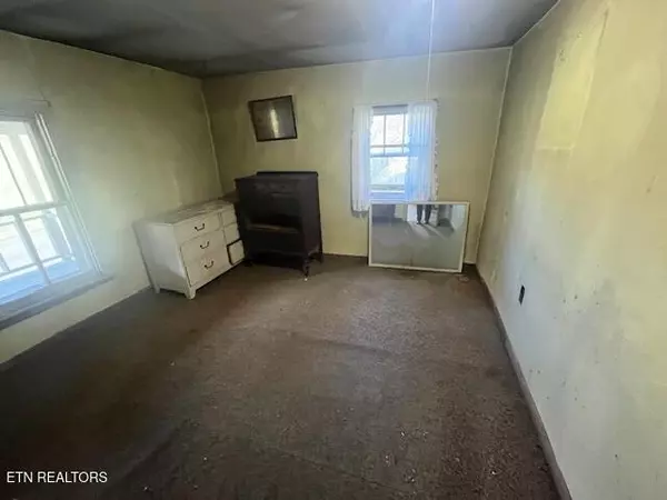 Clinton, TN 37716,539 Carroll Hollow Rd