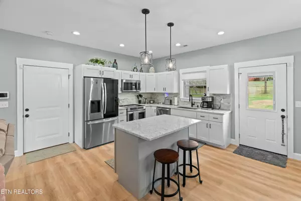 Morristown, TN 37814,1887 Bluebird CIR