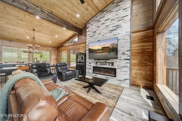 Sevierville, TN 37862,2459 Hawks Nest WAY