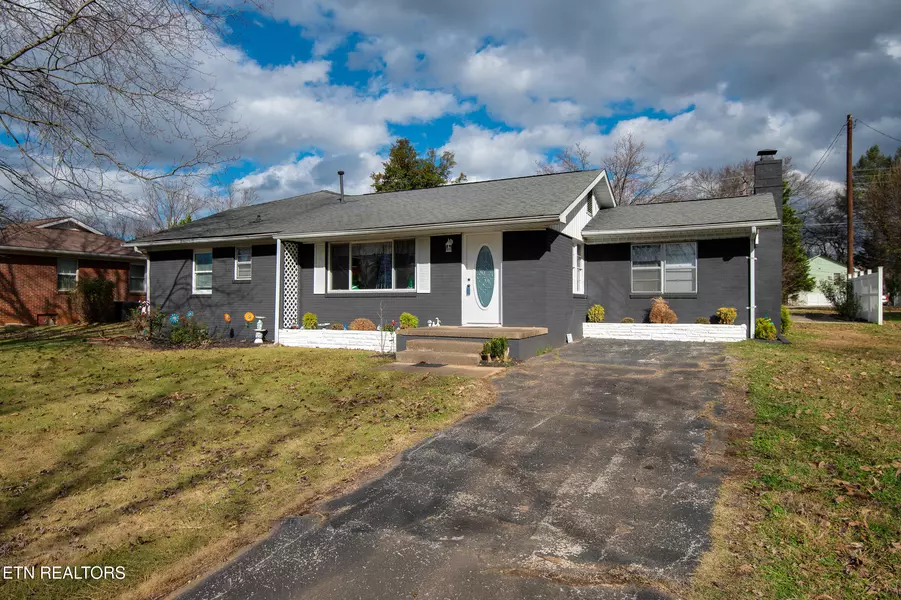 108 Seminole DR, Maryville, TN 37804