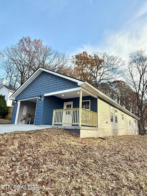 Maryville, TN 37804,203 Mavis LN