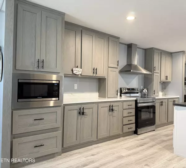 Jefferson City, TN 37760,959 Barbee Rd