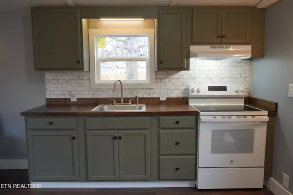 Dandridge, TN 37725,1414 Fina LN