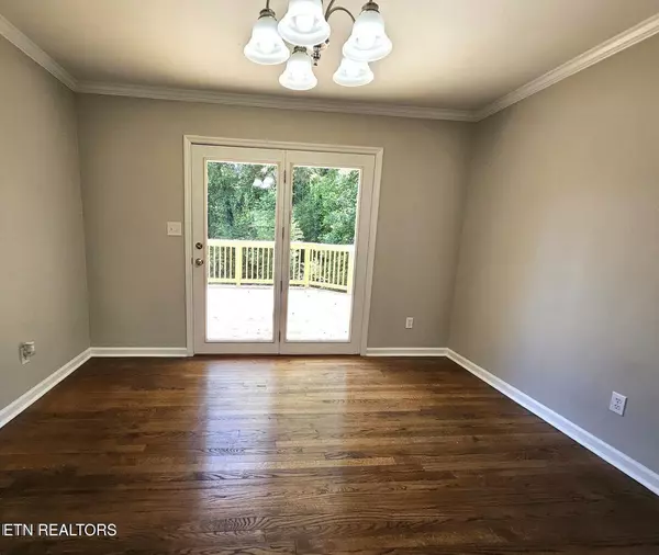 Oak Ridge, TN 37830,107 Nebraska Ave