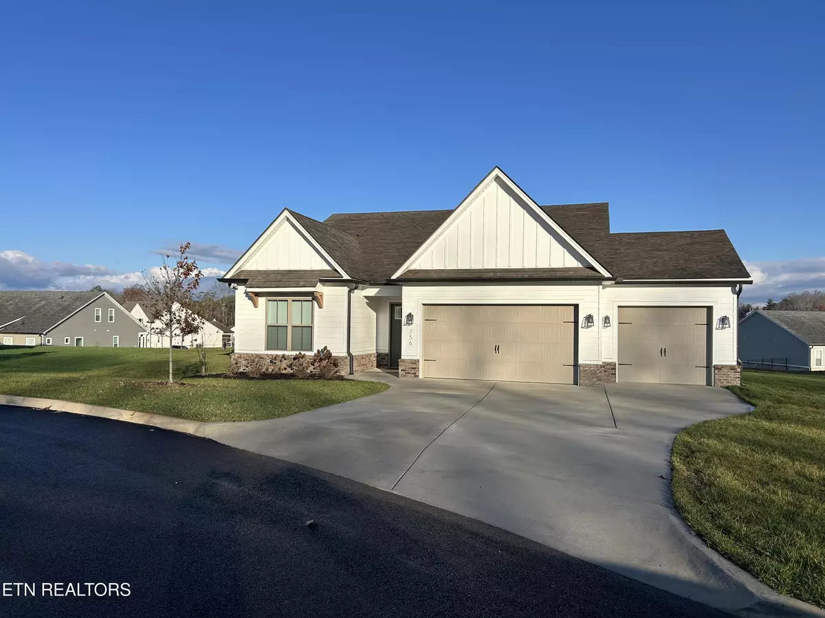 Lenoir City, TN 37772,256 Clover CIR