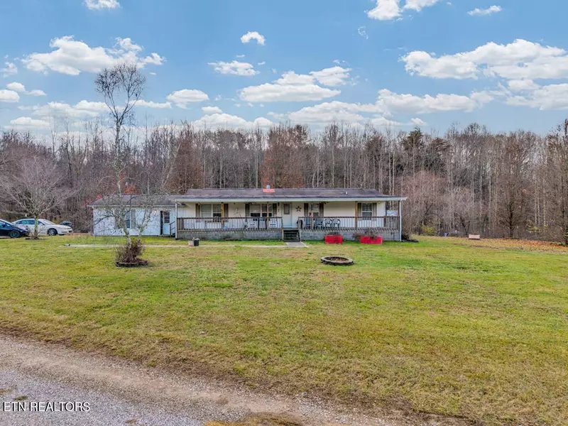 170 Perrigan LN, Sparta, TN 38583