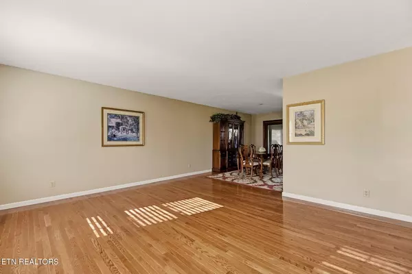 Clinton, TN 37716,513 Vista DR