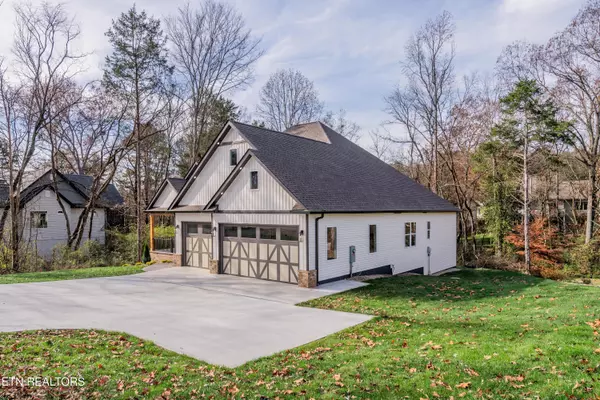 Loudon, TN 37774,211 Chatuga WAY