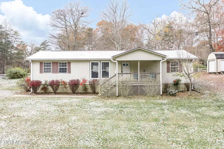 19 Honeysuckle Rd, Pikeville, TN 37367