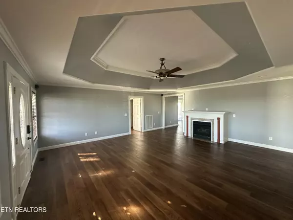 Baxter, TN 38544,5561 Nashville Hwy