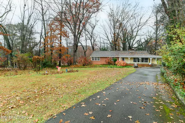 Oak Ridge, TN 37830,383 East DR