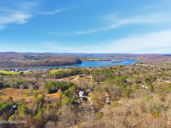 Kingston, TN 37763,780 Little Dogwood Rd