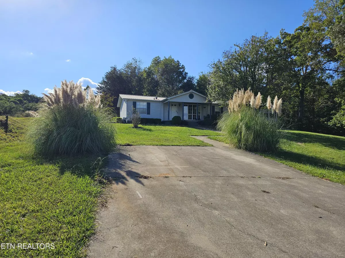 Tellico Plains, TN 37385,576 Mecca PIKE