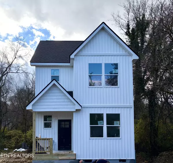 3122 Boright DR, Knoxville, TN 37917