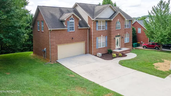 Knoxville, TN 37938,8334 Bay Garden LN