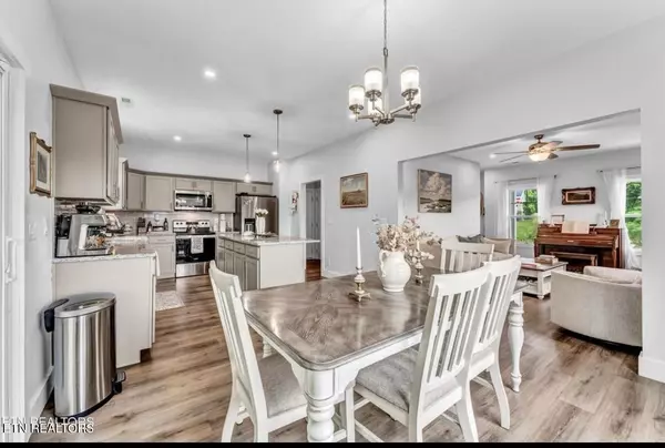 Knoxville, TN 37920,7017 Remagen LN