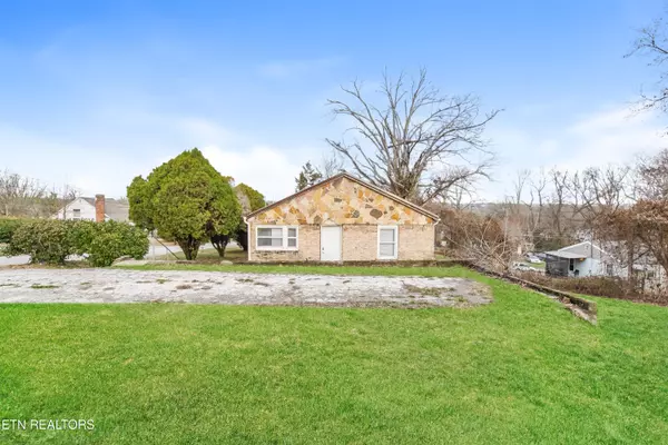 3600 Selma Ave, Knoxville, TN 37914