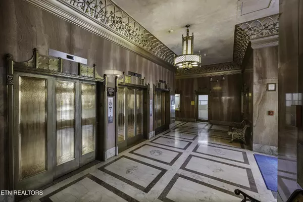 Knoxville, TN 37902,603 Main St #703