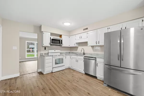 Knoxville, TN 37921,5034 Candace CIR