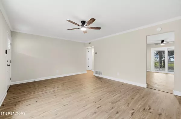 Knoxville, TN 37921,5034 Candace CIR