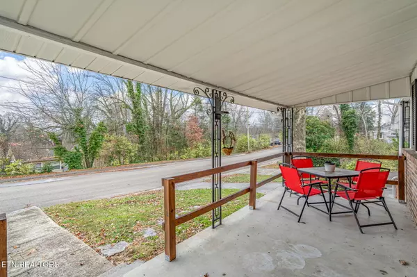 Oak Ridge, TN 37830,201 Fairview Rd