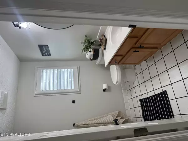 Abingdon, VA 24211,18459 John Ashley DR