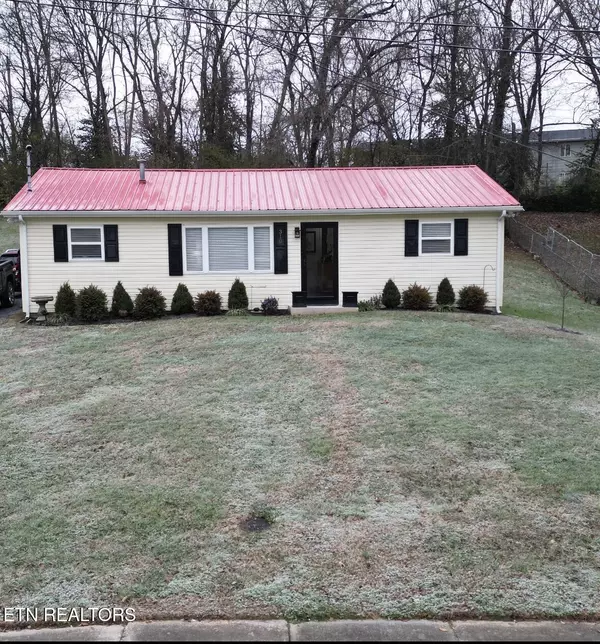 310 Valley St, Morristown, TN 37813