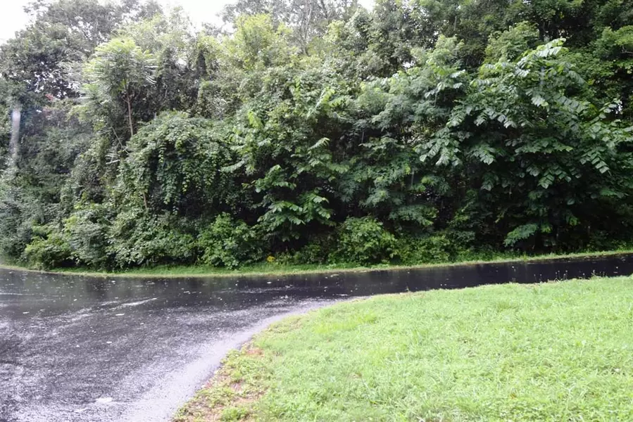 204 Kawga LN, Loudon, TN 37774