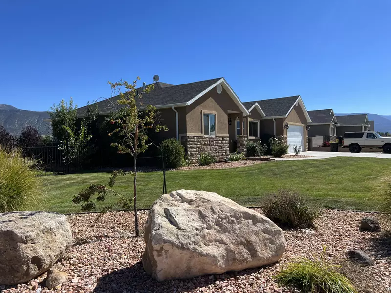 3367 Westward Ave, Enoch, UT 84721