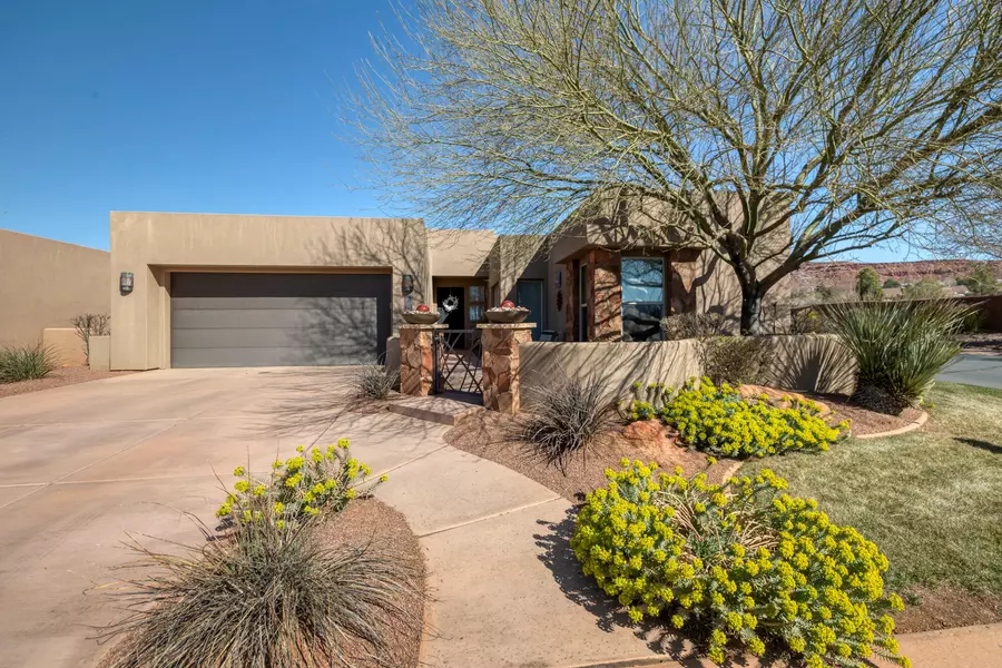 2085 N TUWEAP DR, St George, UT 84770