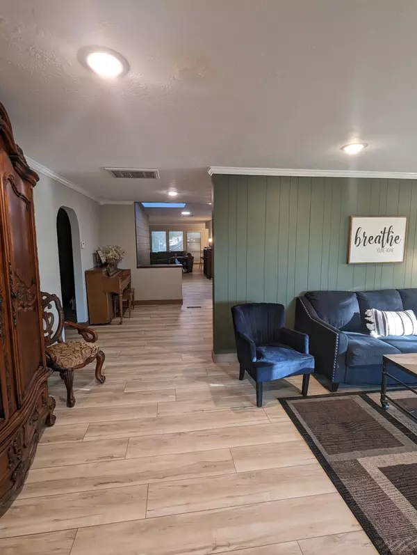 Parowan, UT 84761,45 W 100 S