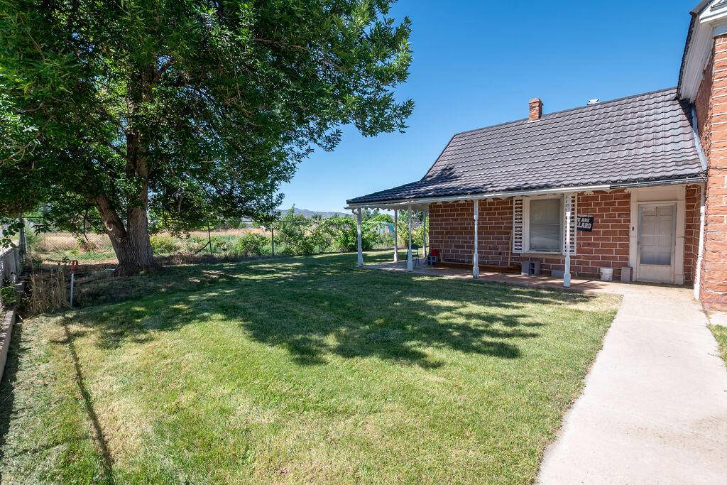 Kanosh, UT 84637,15 W 200 S