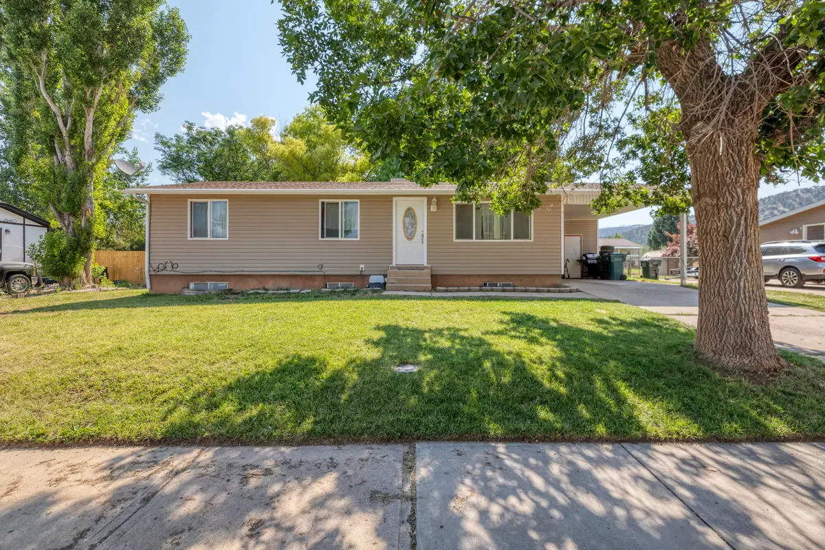 Parowan, UT 84761,273 S 750 W