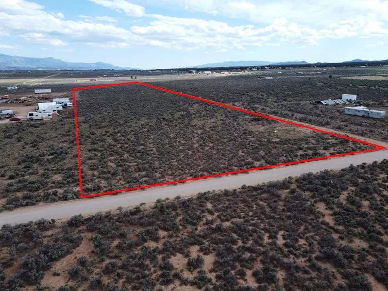 About 6400 N 3900 W, Cedar City, UT 84721