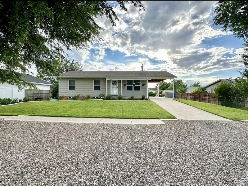 415 N 200 E, Parowan, UT 84761