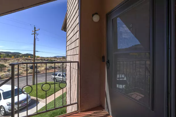 Parowan, UT 84761,390 E 300 ST