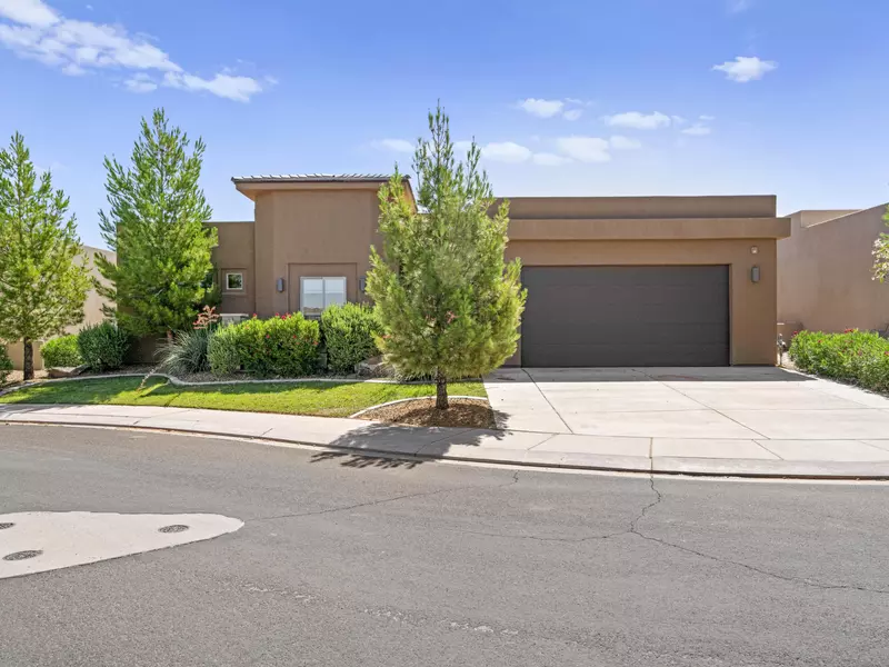 3221 S 4900 W, Hurricane, UT 84737