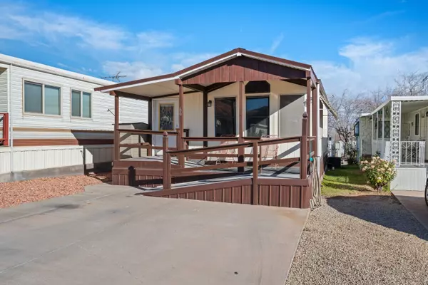 1150 W Red Hills Pkwy ##66, Washington, UT 84780